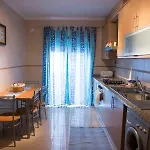 Your Home, 아파트 *
